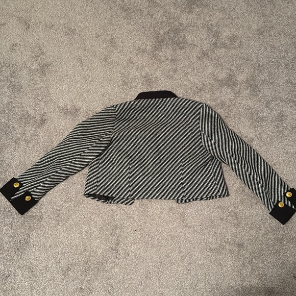 Fengpai Black & White Striped Short Jacket - Large - NWT - Picture 5 of 5